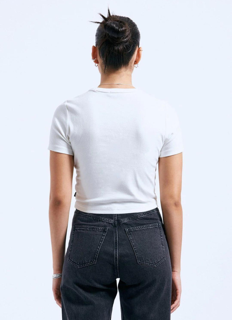 Nina Tee