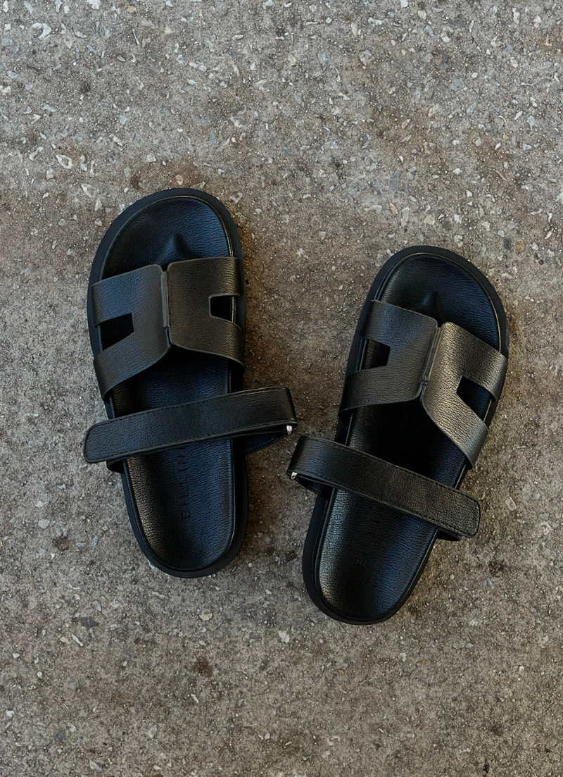 Theon Sandal