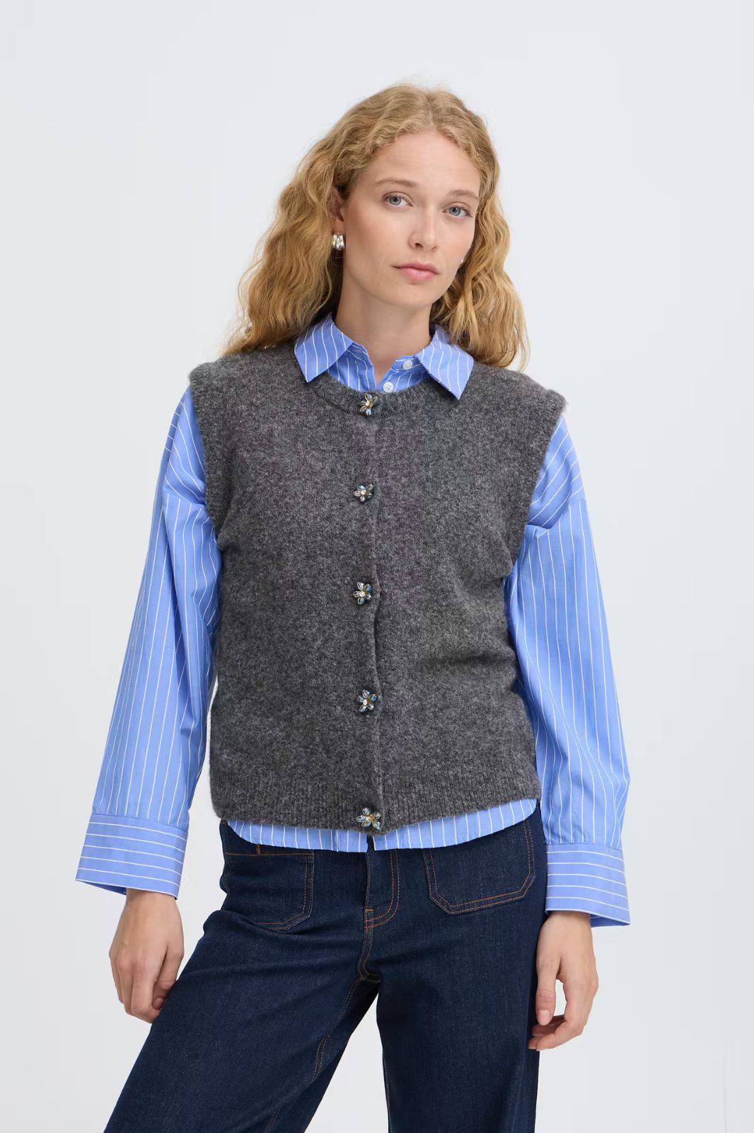 Omea Vest