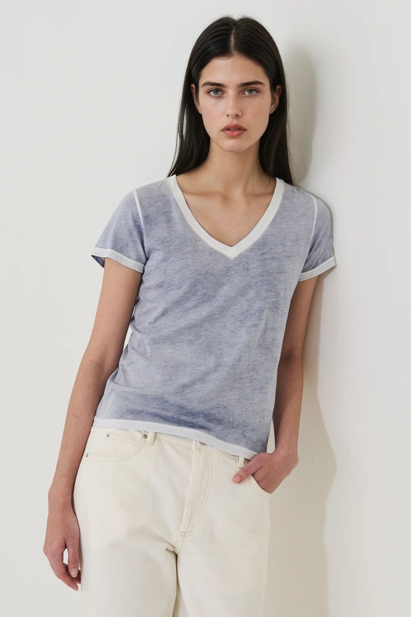 Classic Reverse Spray V Neck