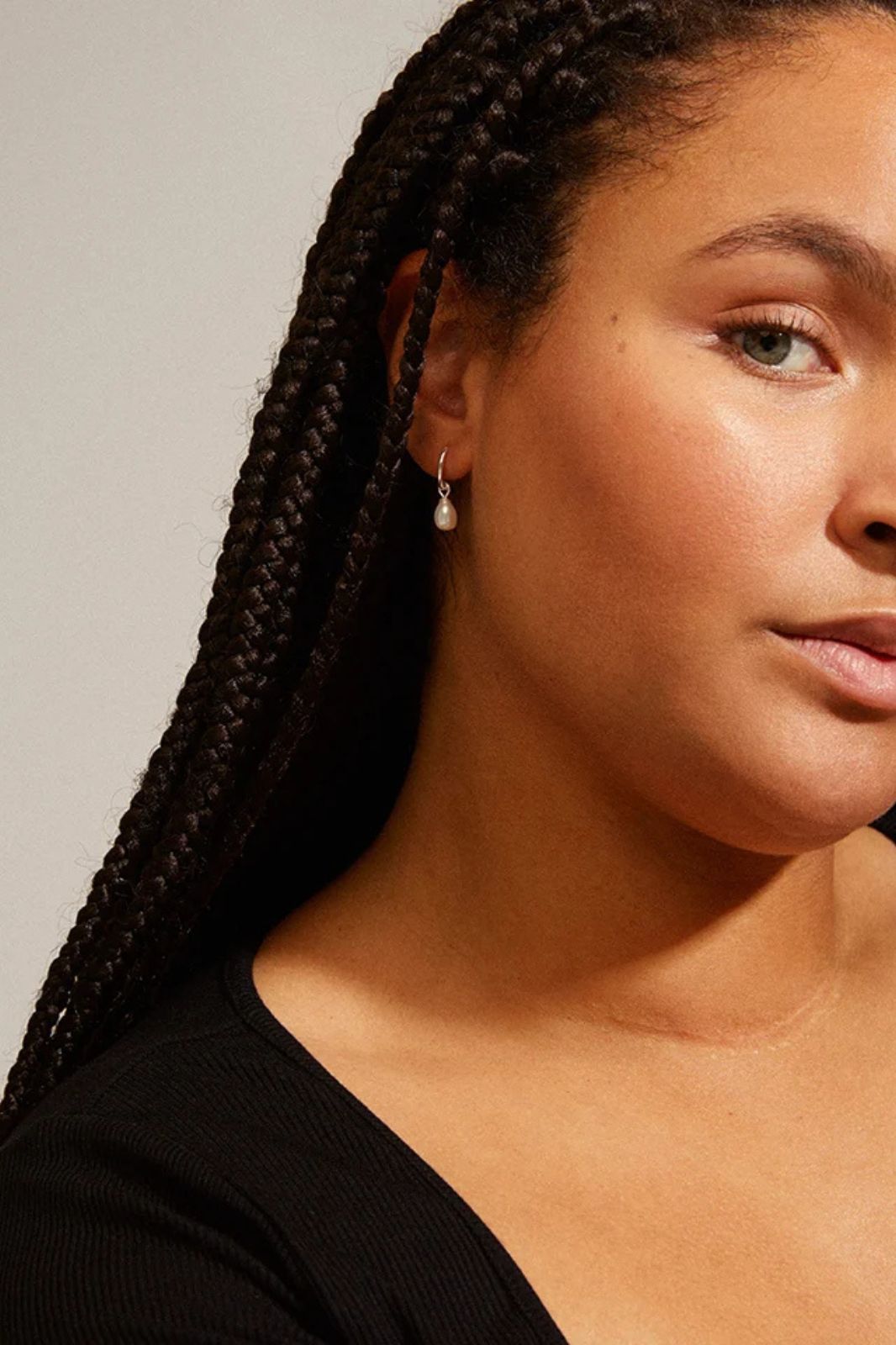 Berthe Pearl Hoop Earrings