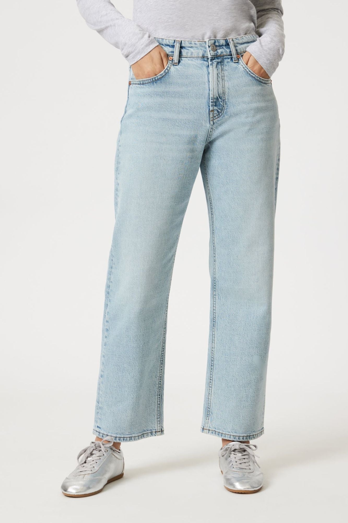 Savannah Straight Leg Jeans
