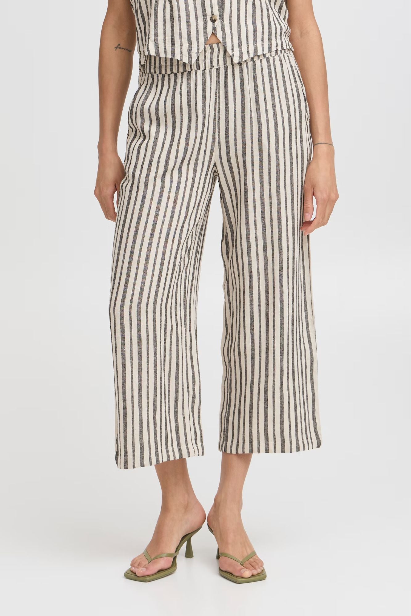 Falakka Crop Pants