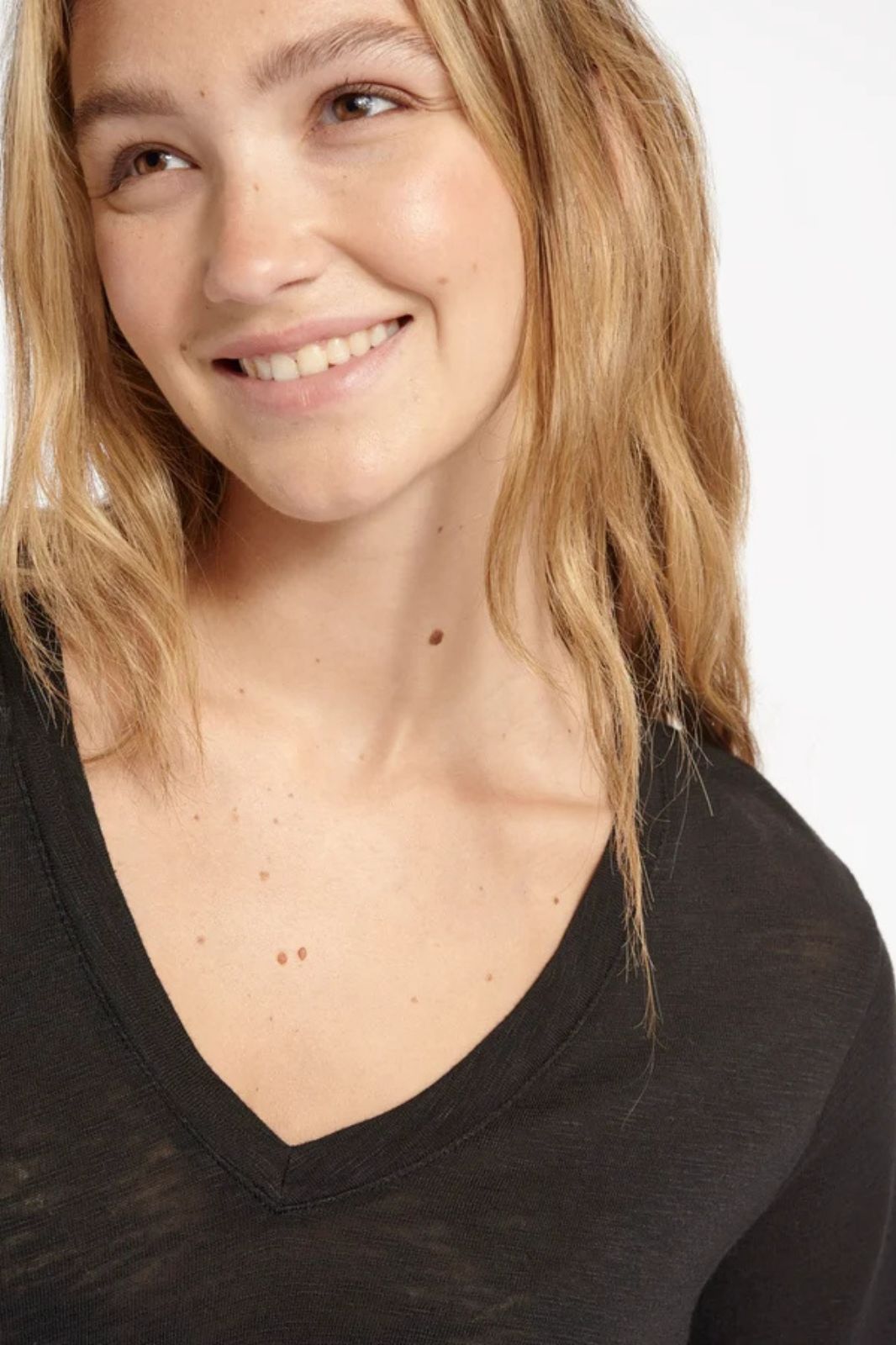 Everly Slub V-Neck Tee
