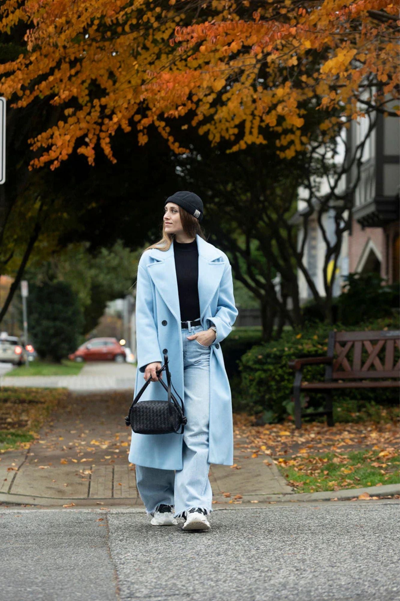 Ila Knot Crossbody Bag