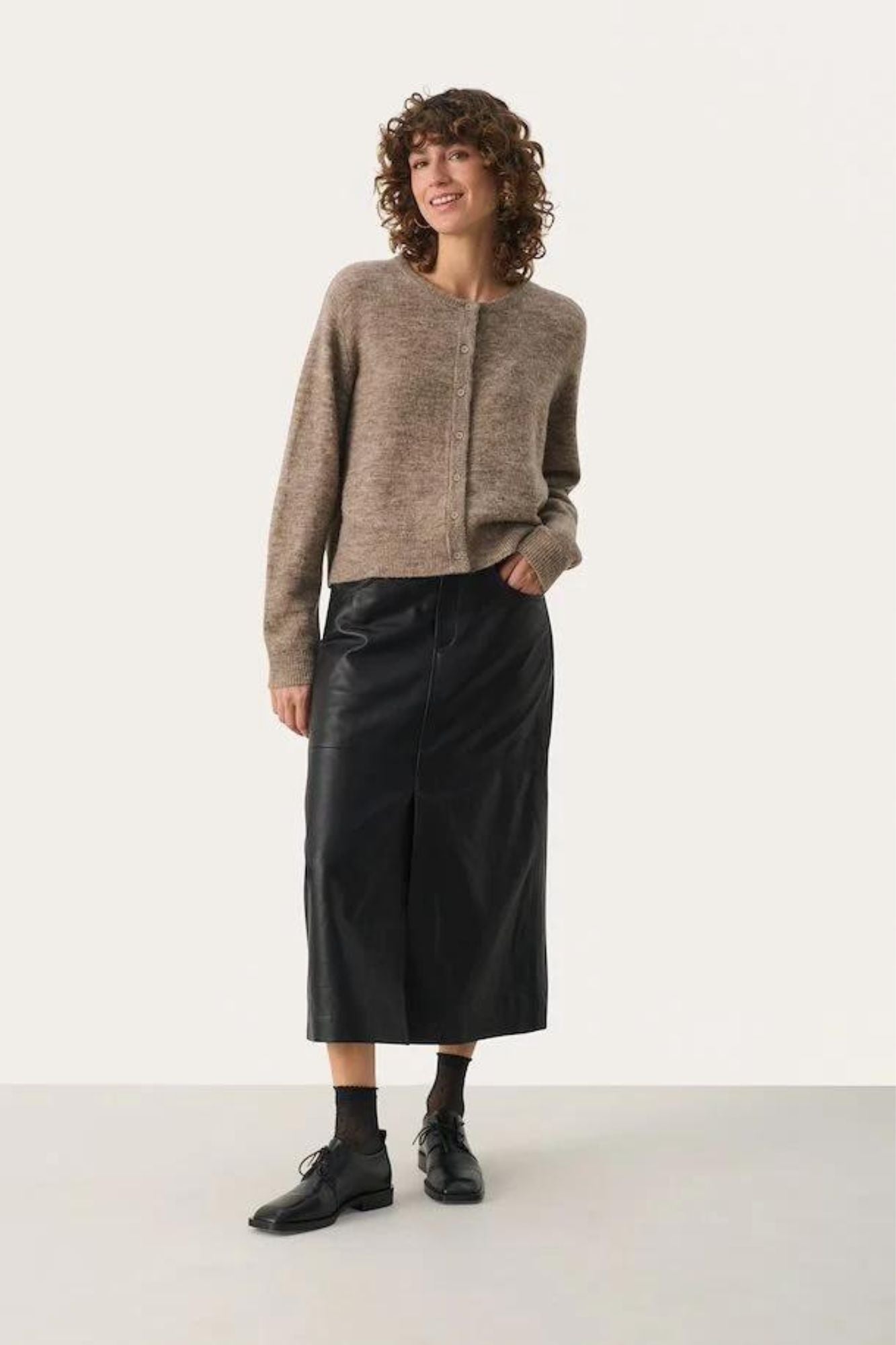 Linika Cardigan