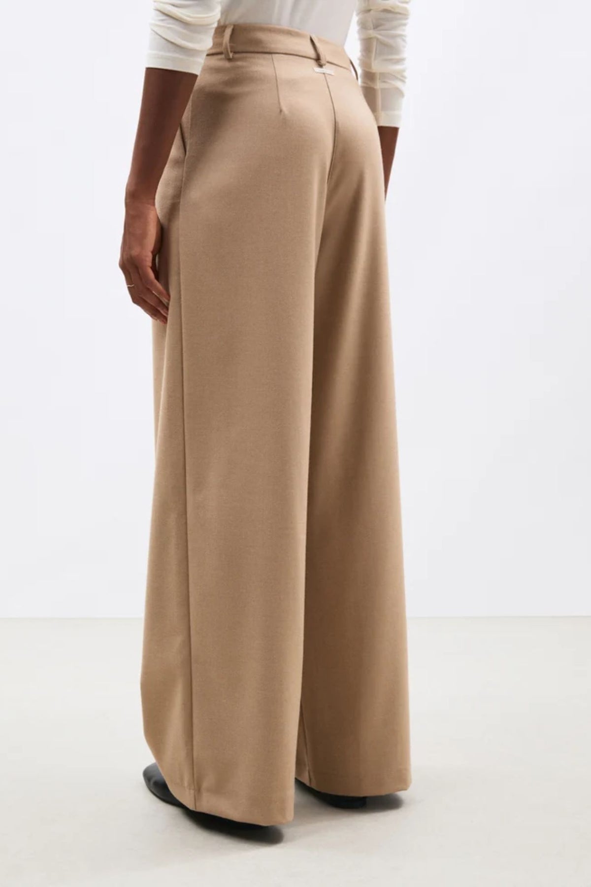Kosaku Pant