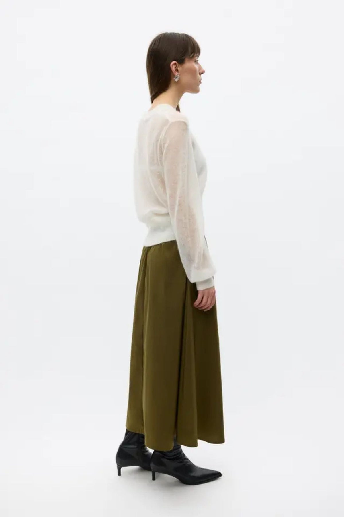 Dova V Neck Knit