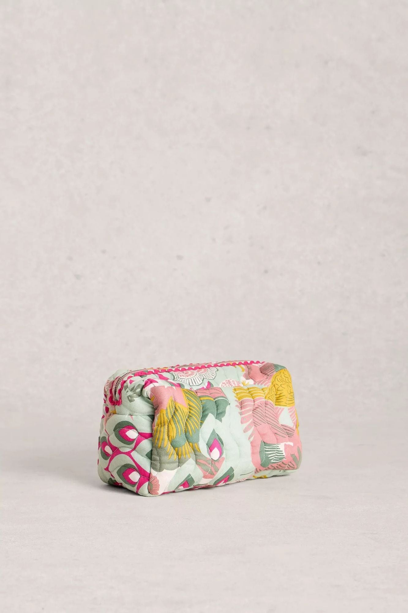 Shelby Quilted Wash Bag