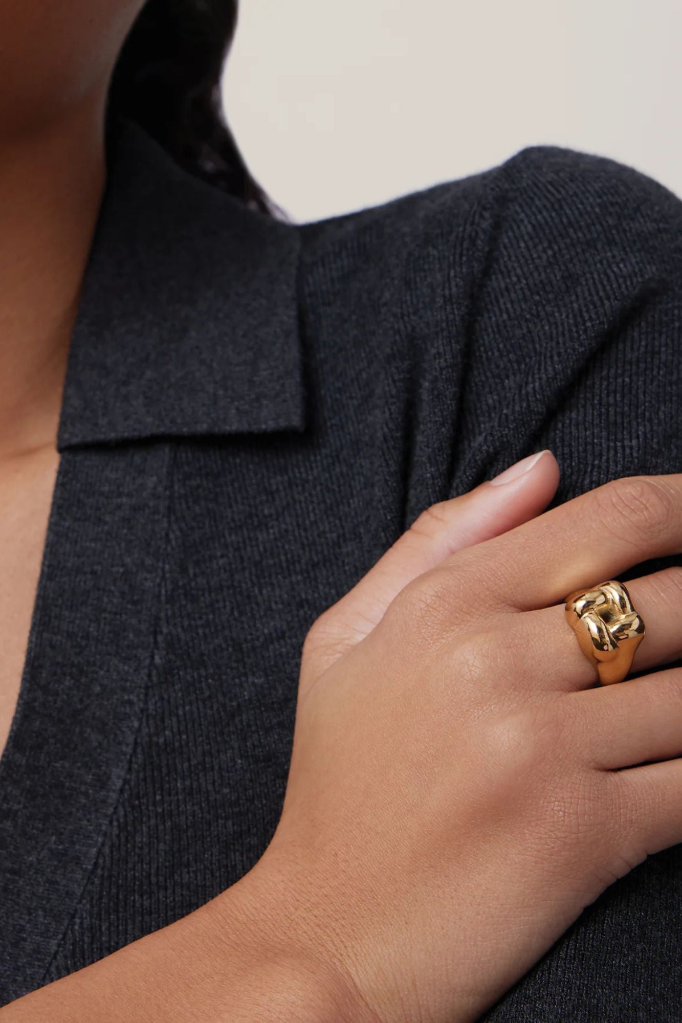 Small Woven Square Ring 6"