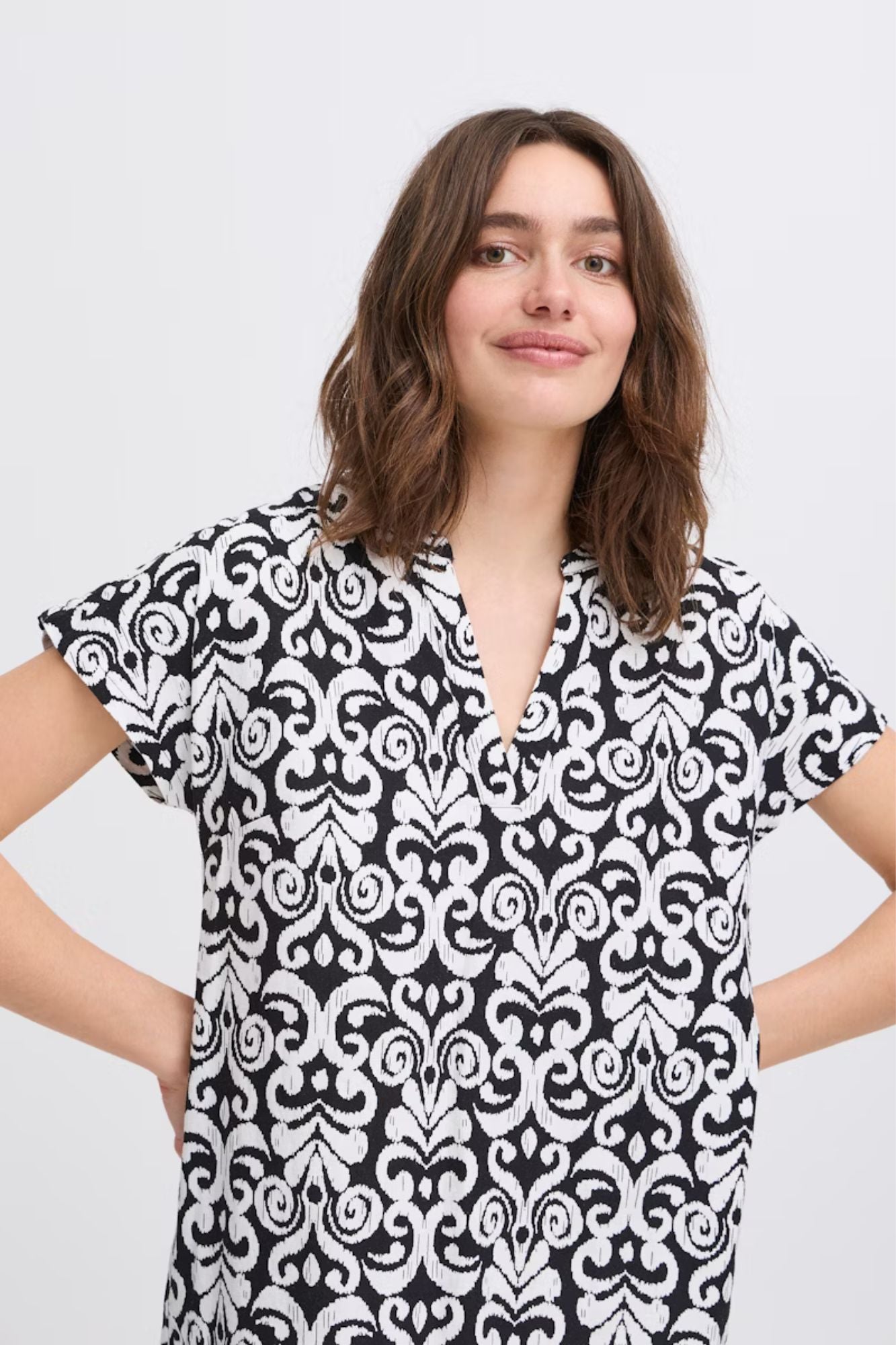 Falakka V Neck Dress