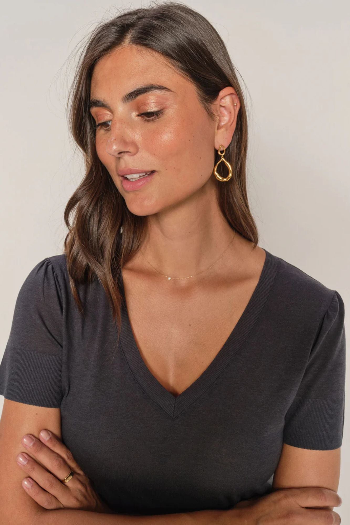 Sink V Neck Tee