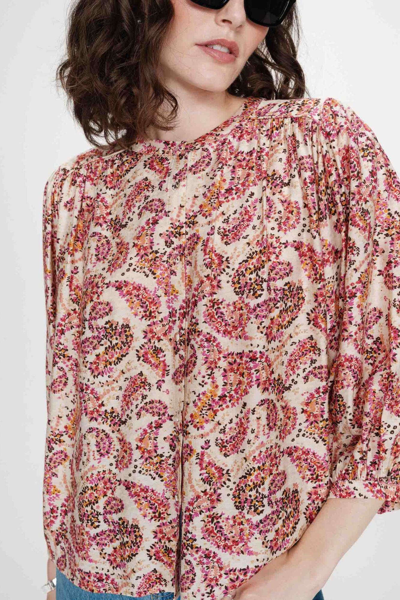 Vezia Blouse