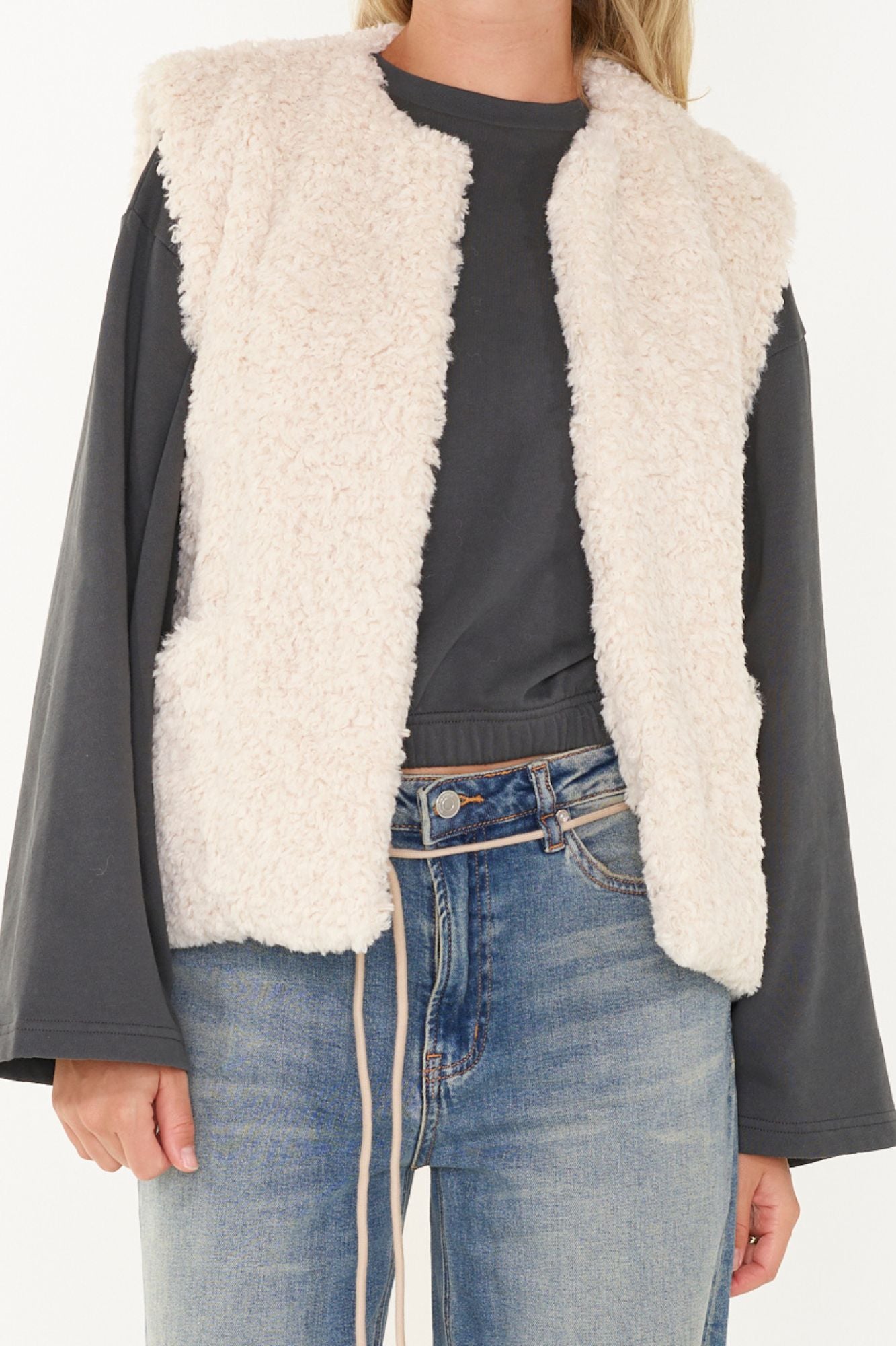 Ariana Vest