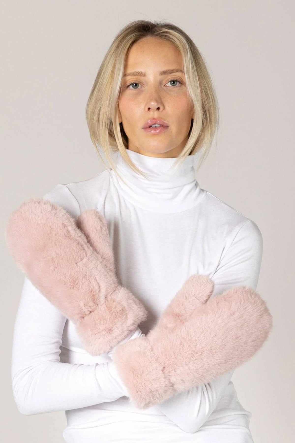 Faux Fur Luxe Mittens