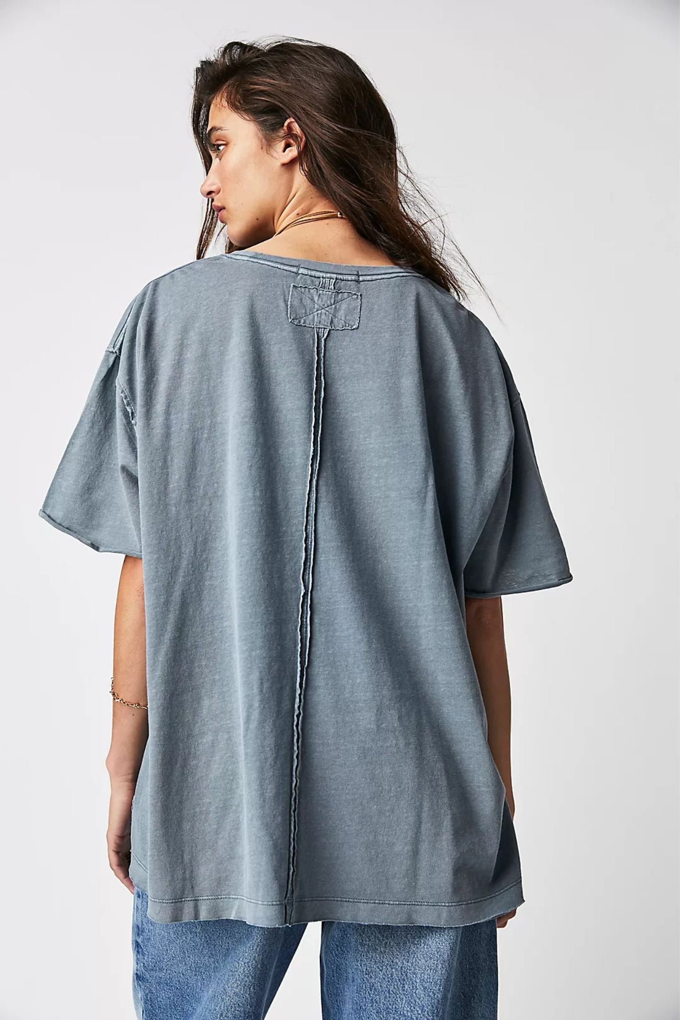 Nina Tee