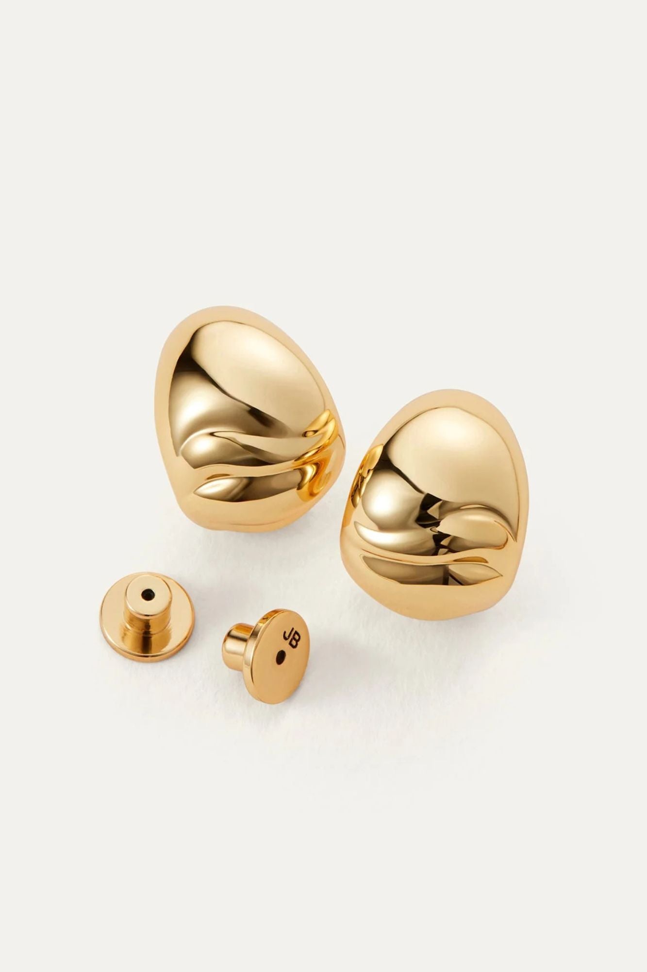 Nelle Hoops