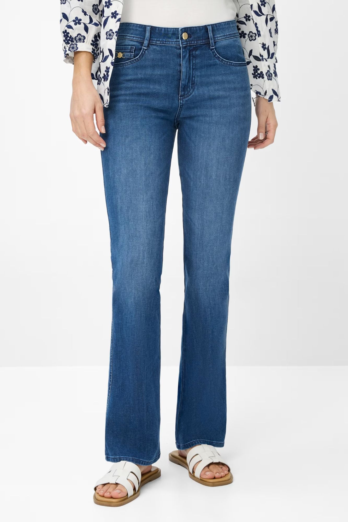 Shakira Slim Boot Cut Jean