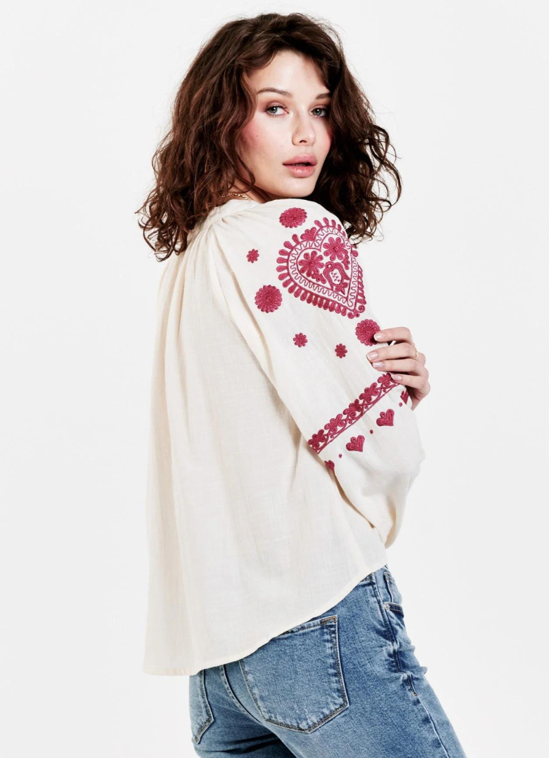 Haut à détail de broderie Natalia