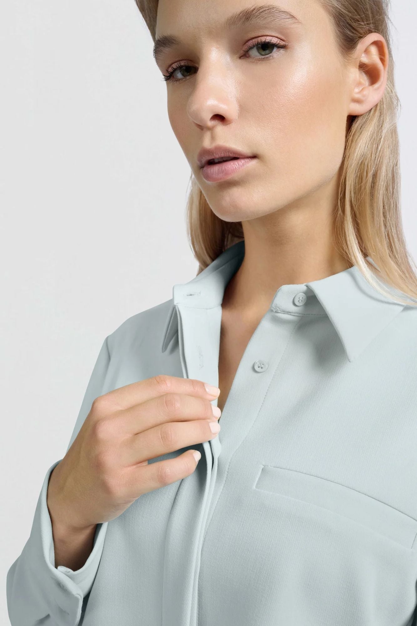Raya Cropped Shirt