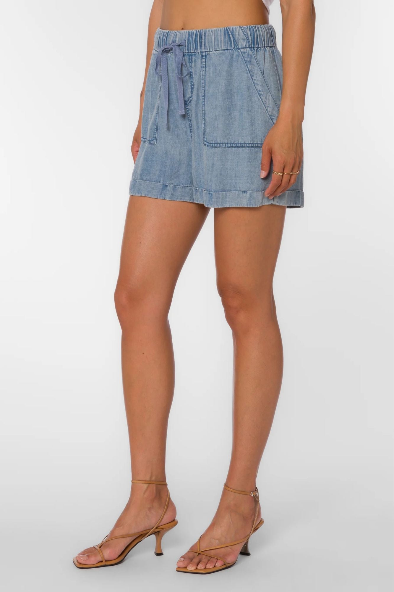 Lyra Short