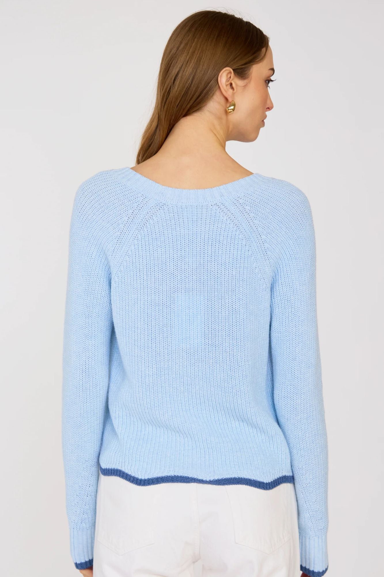 Solid Scallop Shaker V Neck
