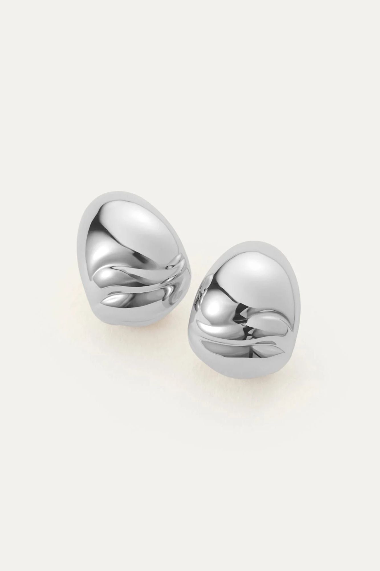 Nelle Hoops