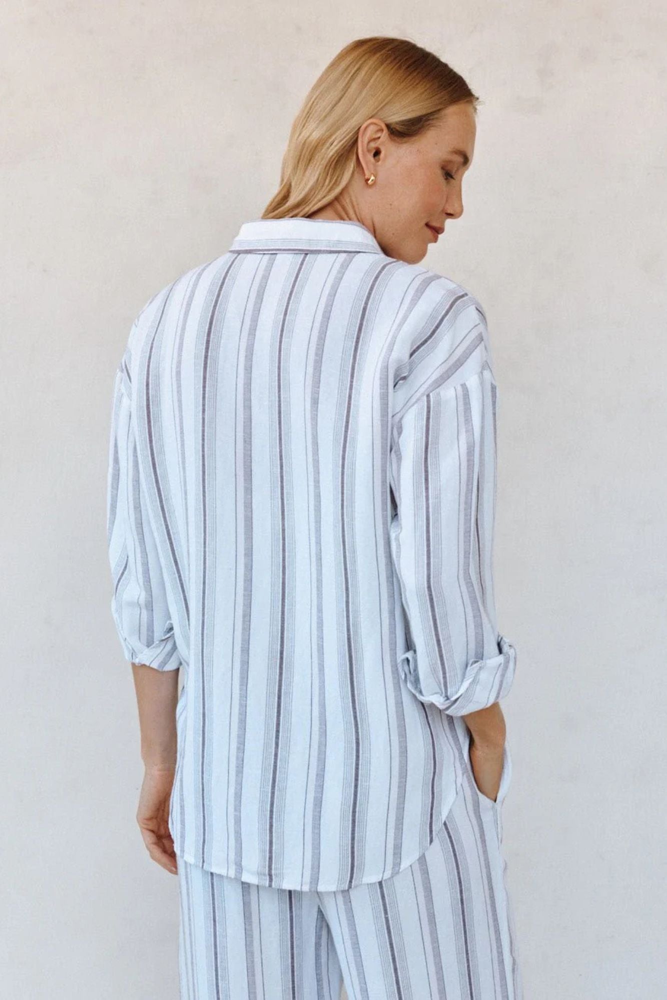 Oversized Clean Shirt