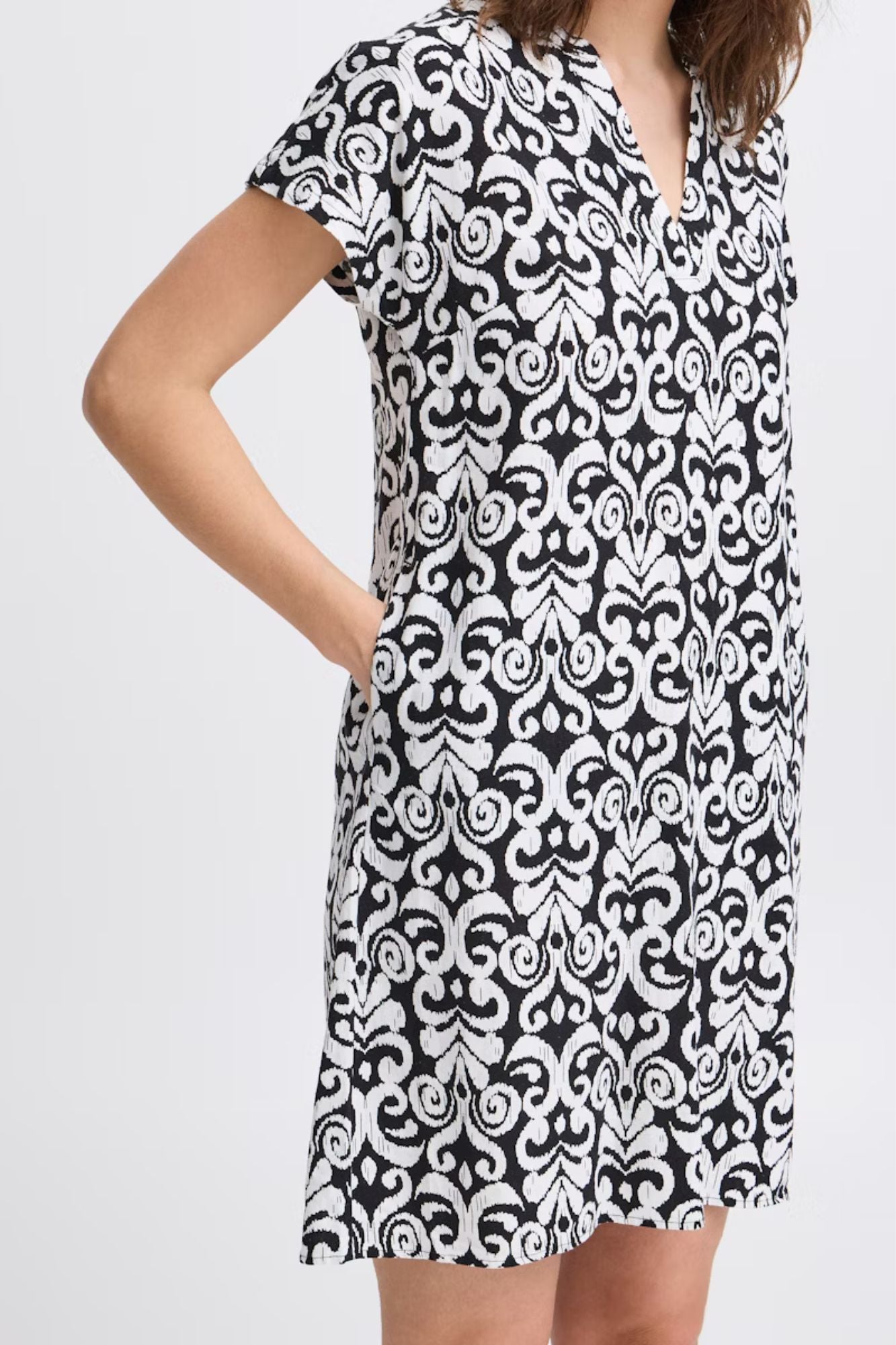 Falakka V Neck Dress