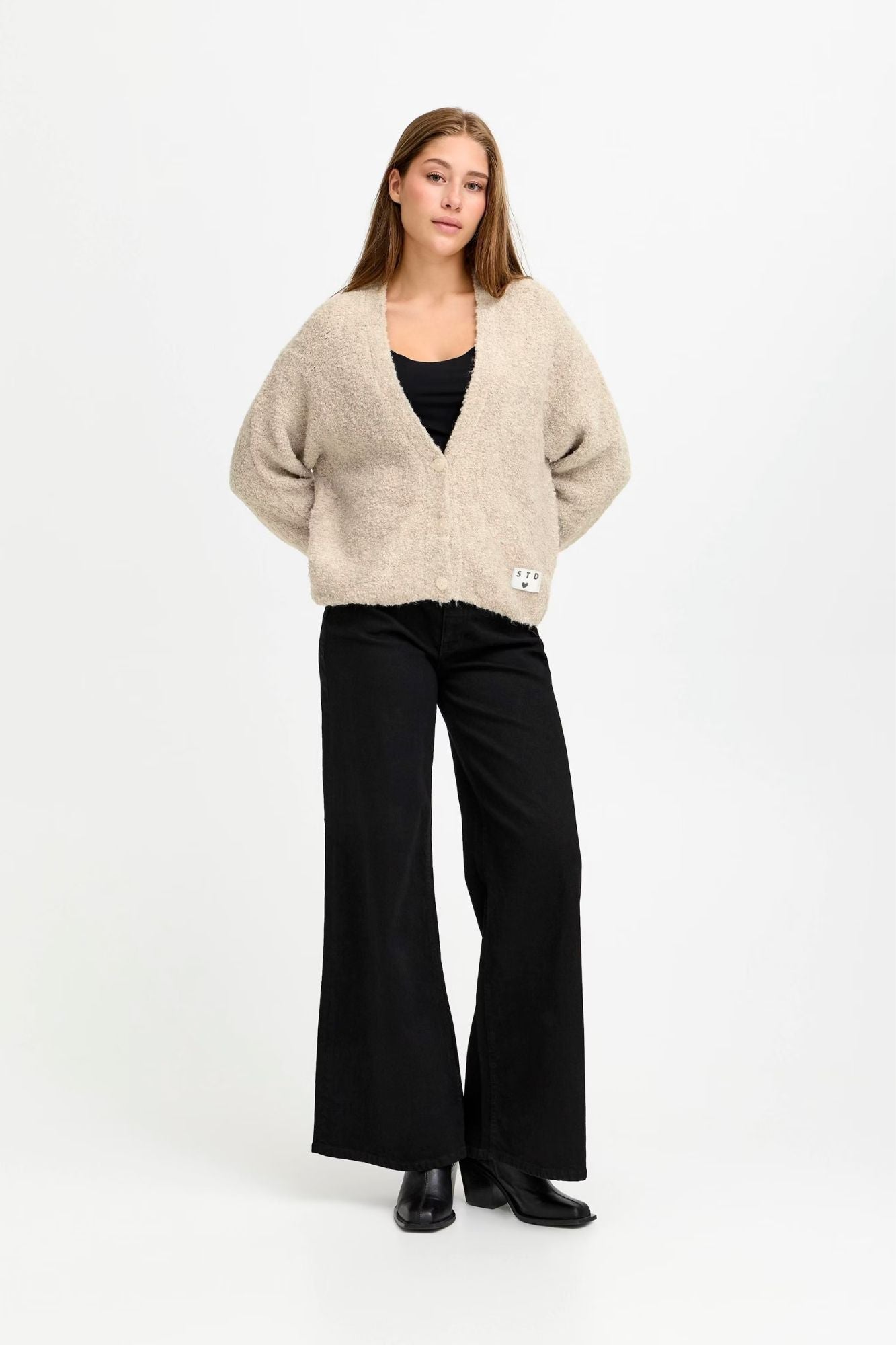 Blarisa Cardigan