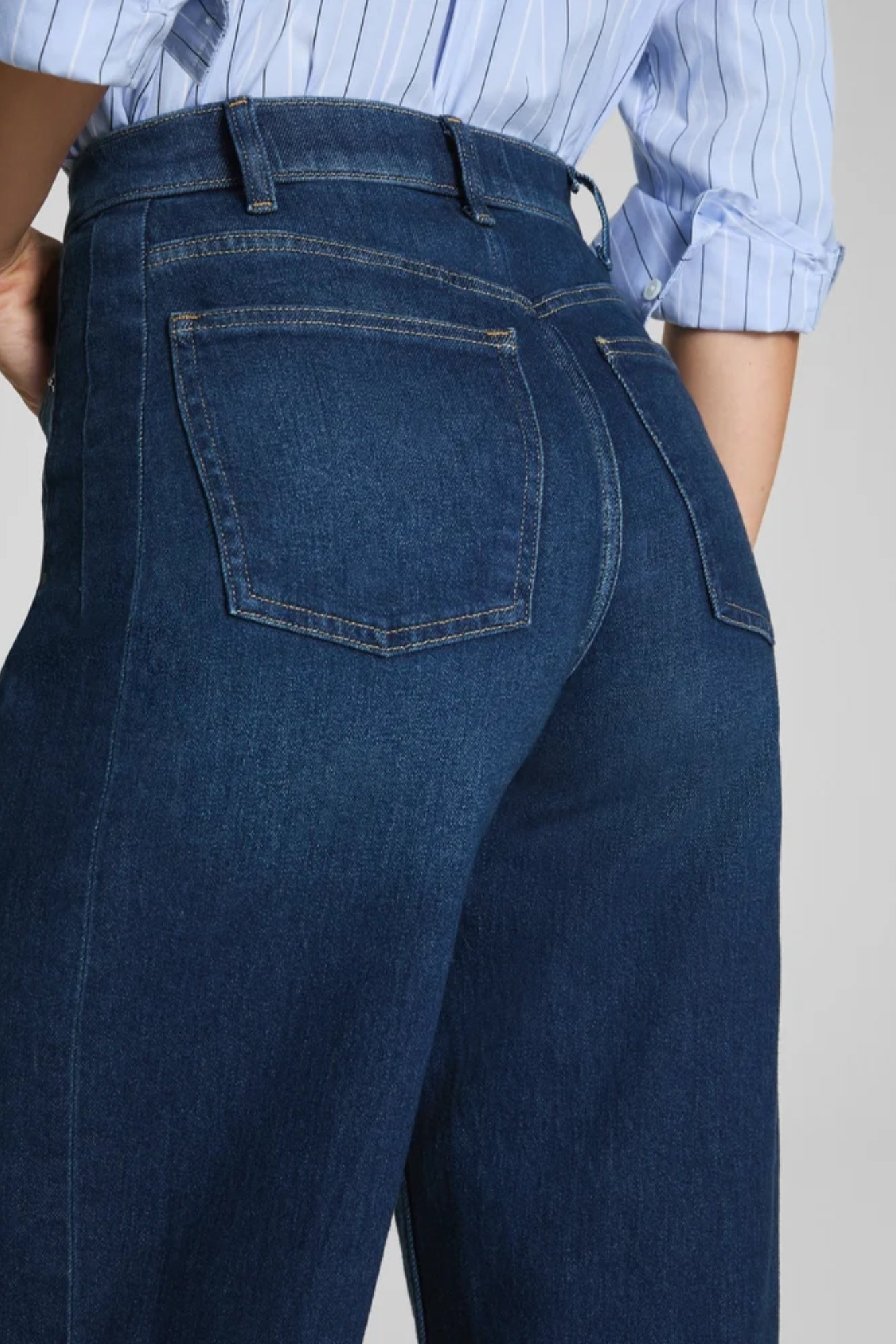 Barrel Leg Jeans