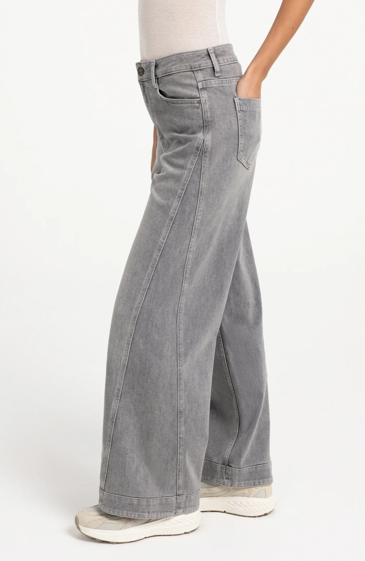 Denim Barrel Jeans With Seam