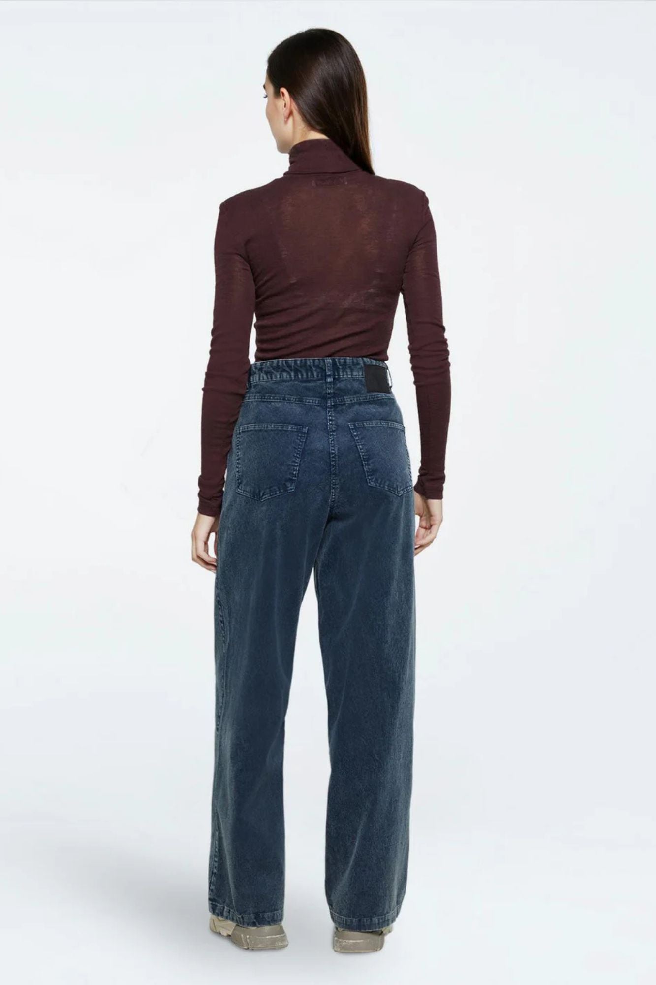 Aiyas Corduroy