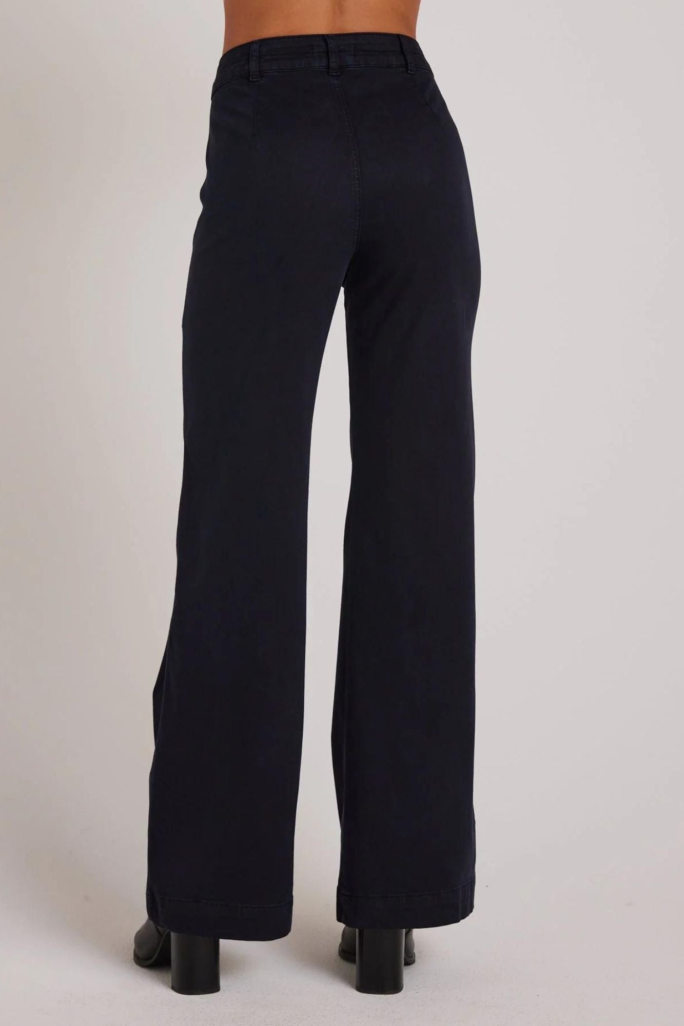 Lola Two Pocket Wide Leg