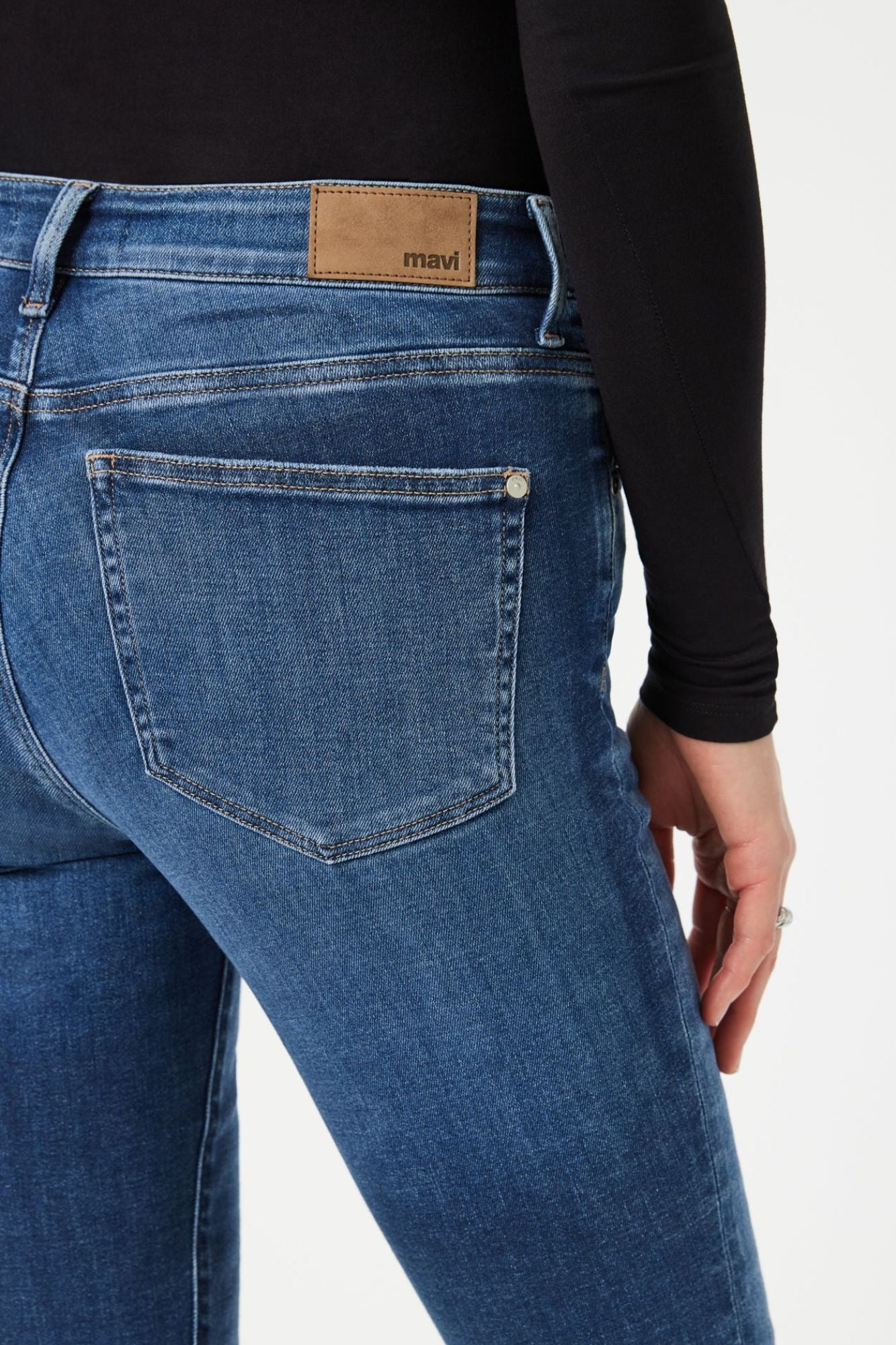 Kathleen Slim Boyfriend | Shaded Feather Blue