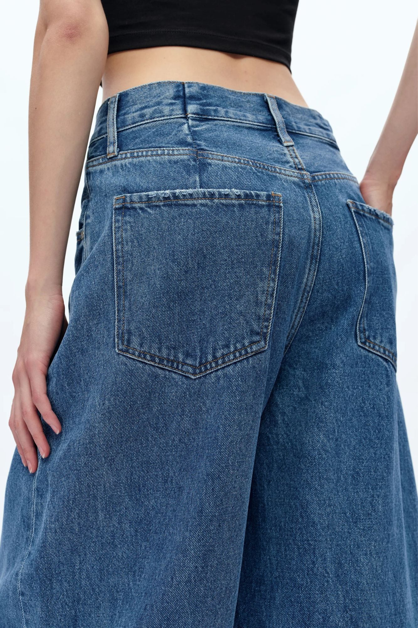 Katia Tailored Barrel Leg Jean