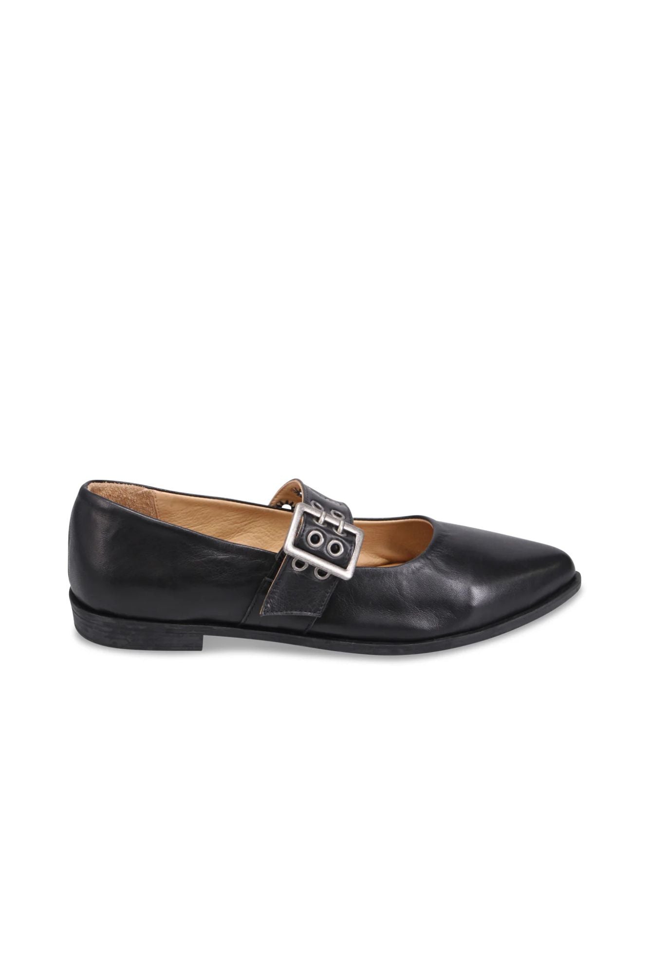Feenix Shoe