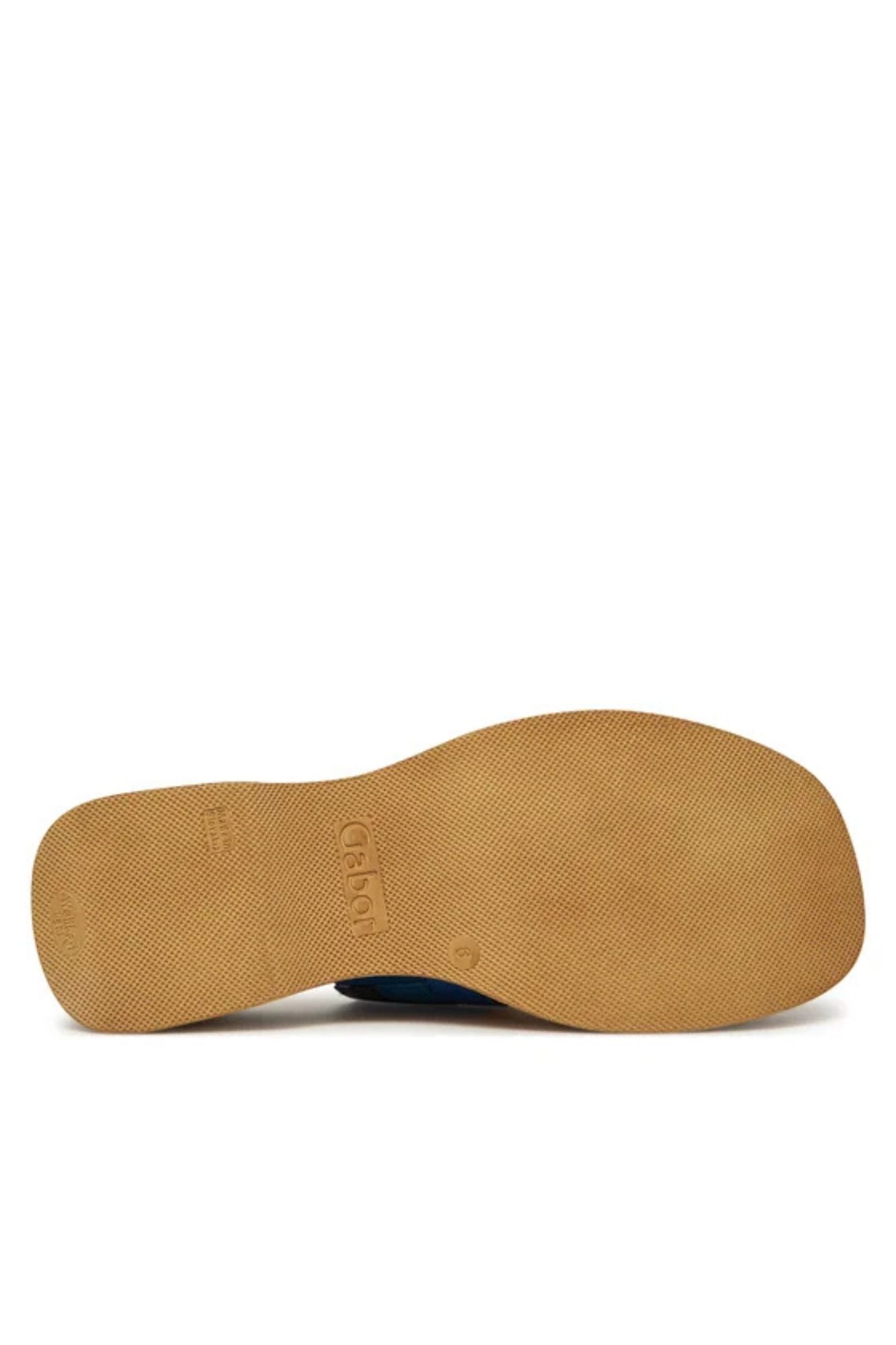 64.521 Platform Sandal