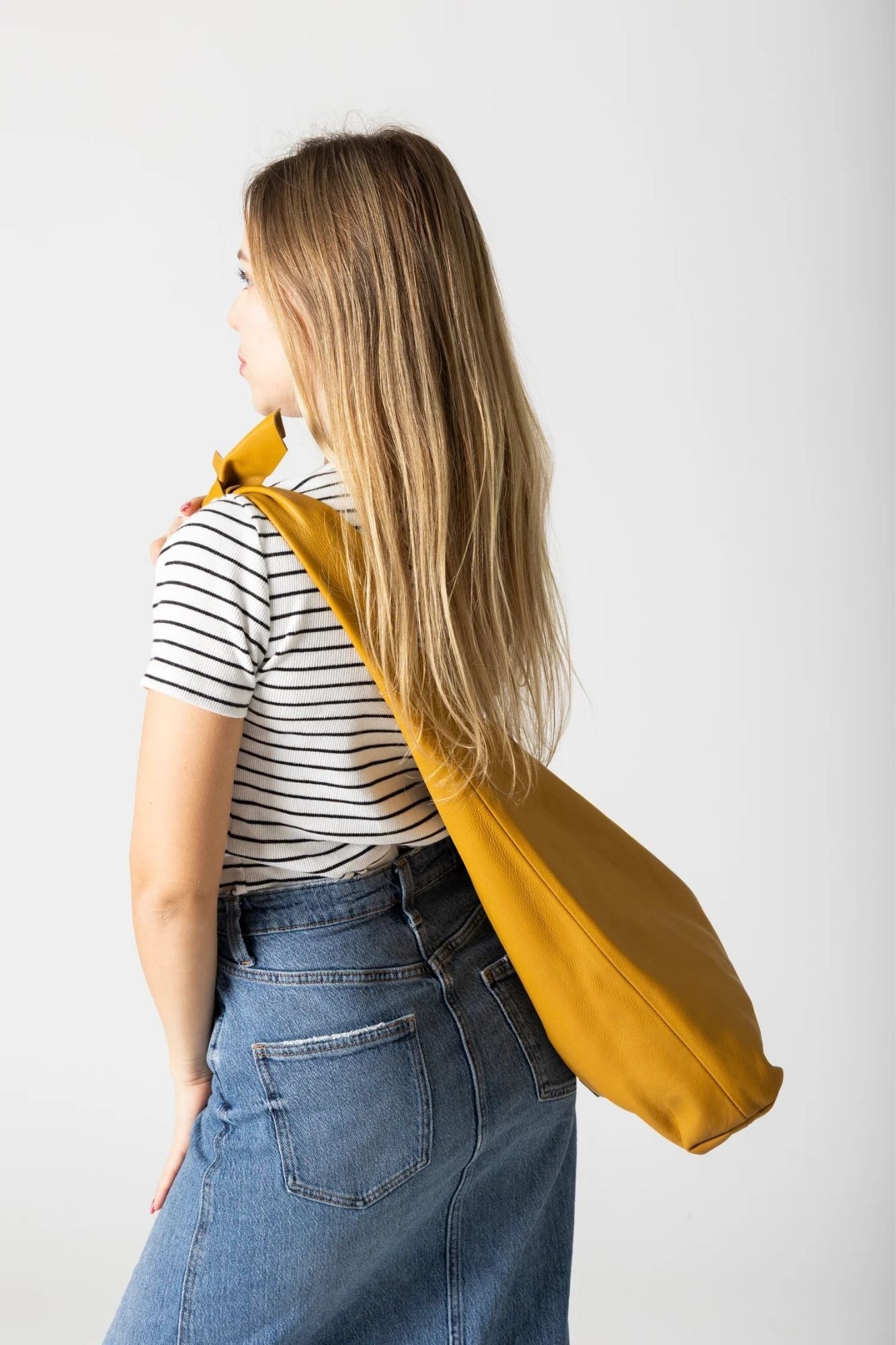 Knot Leather Shoulder Bag