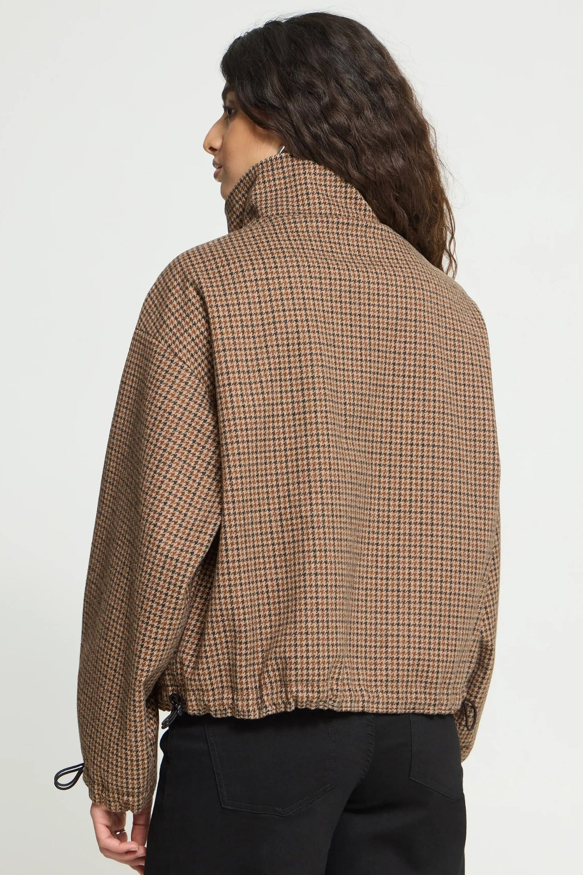 Esolu Jacket