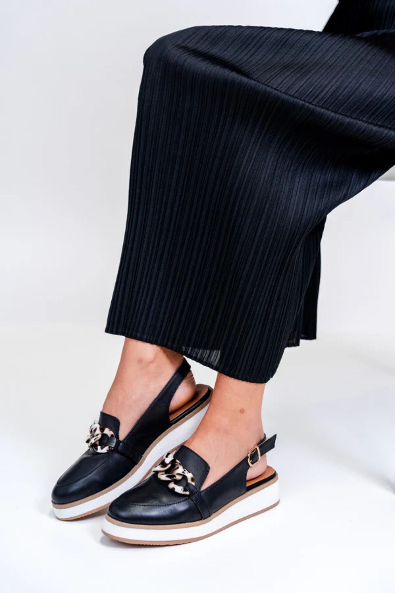 Quivers Closed Toe Sandal