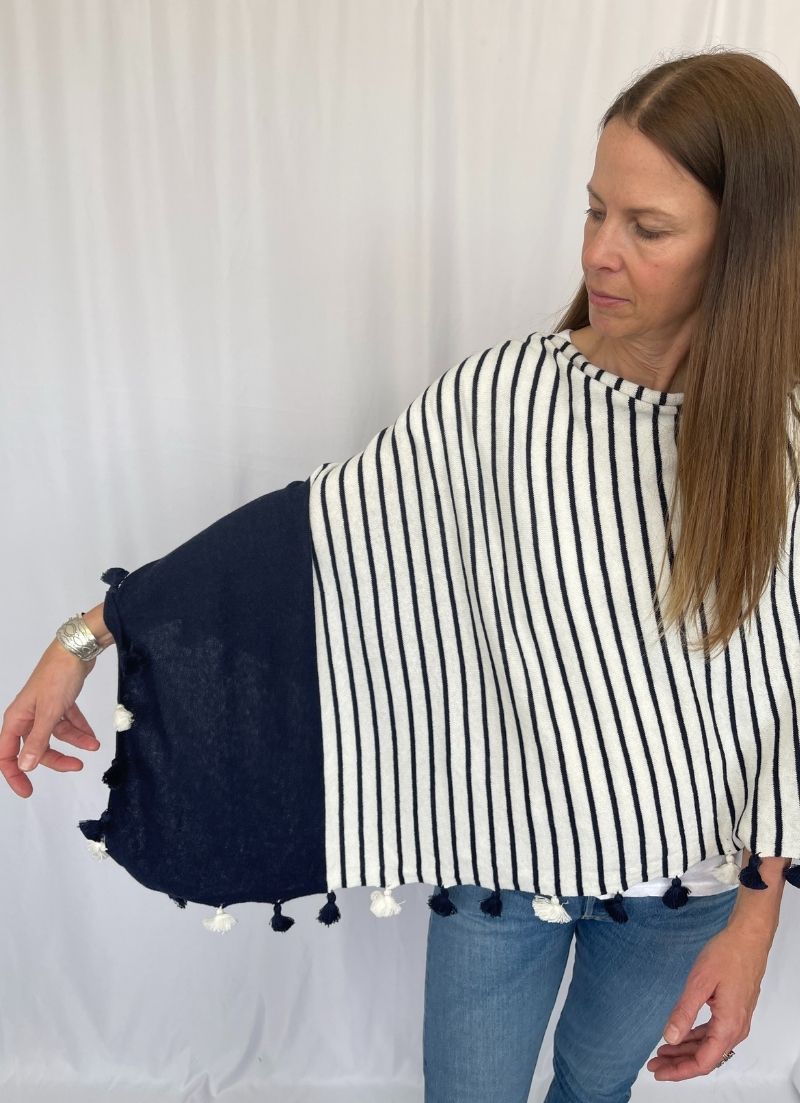 Alashan - Poncho à pompon Tasha