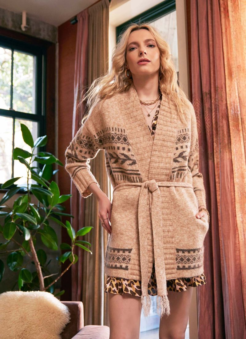 Brie Cardi