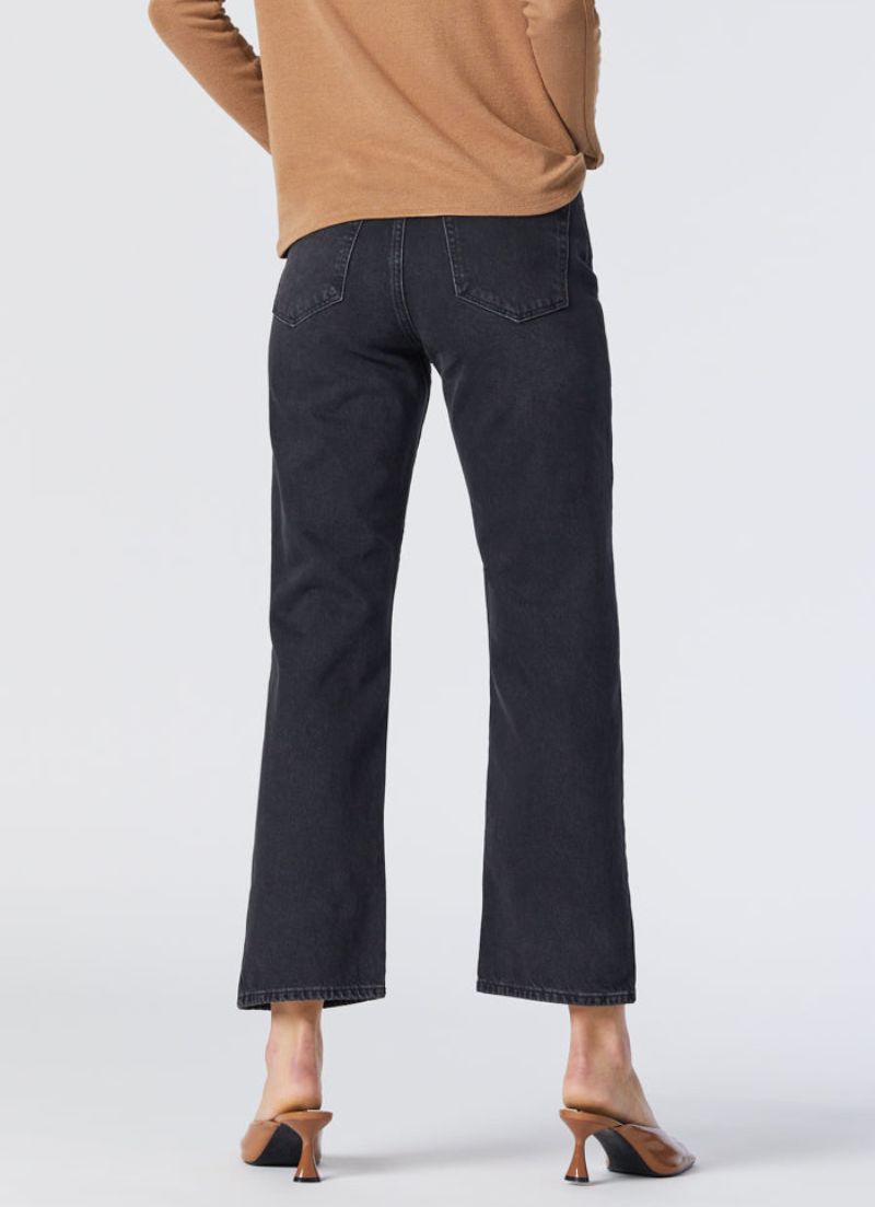 Barcelona | Dark Smoke Organic Blue I 31"
