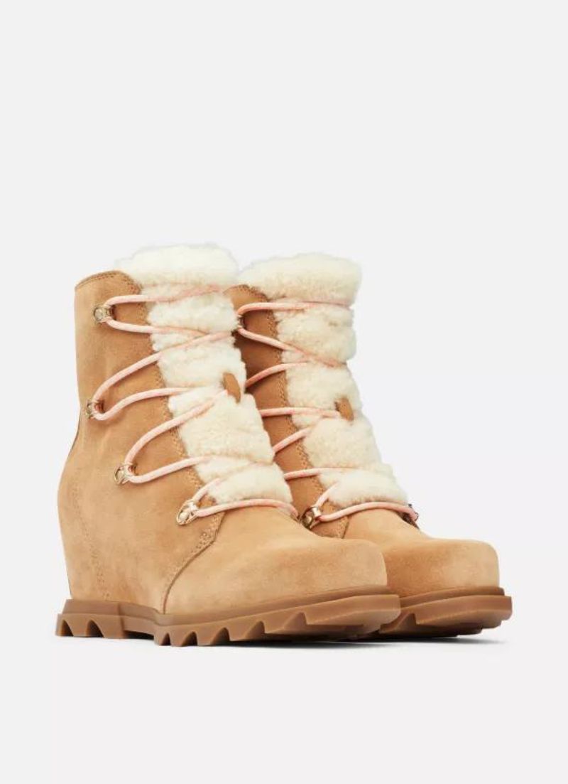 Joan Of Arctic Wedge III Laze Cosy