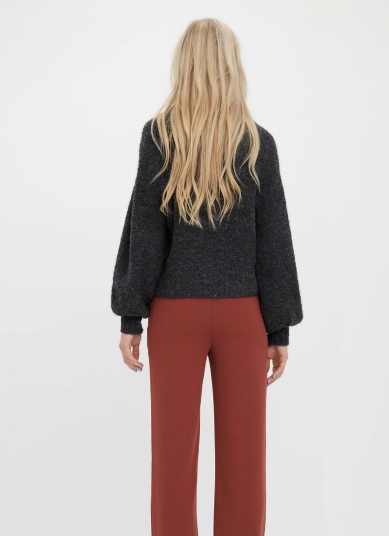 Kaila Pullover