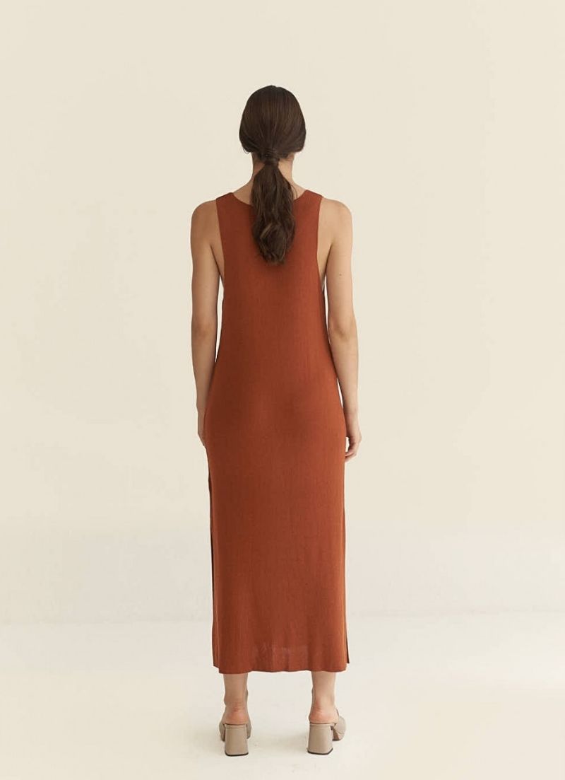 Dium Dress