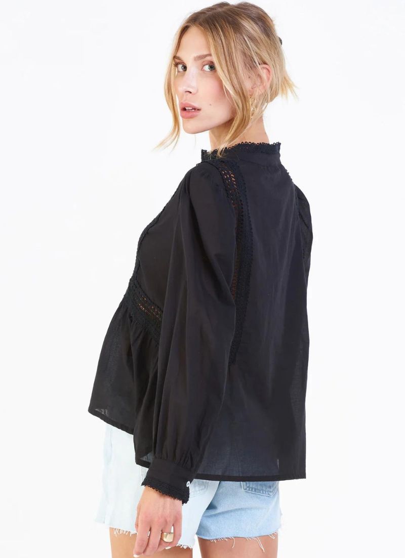Alexis Top