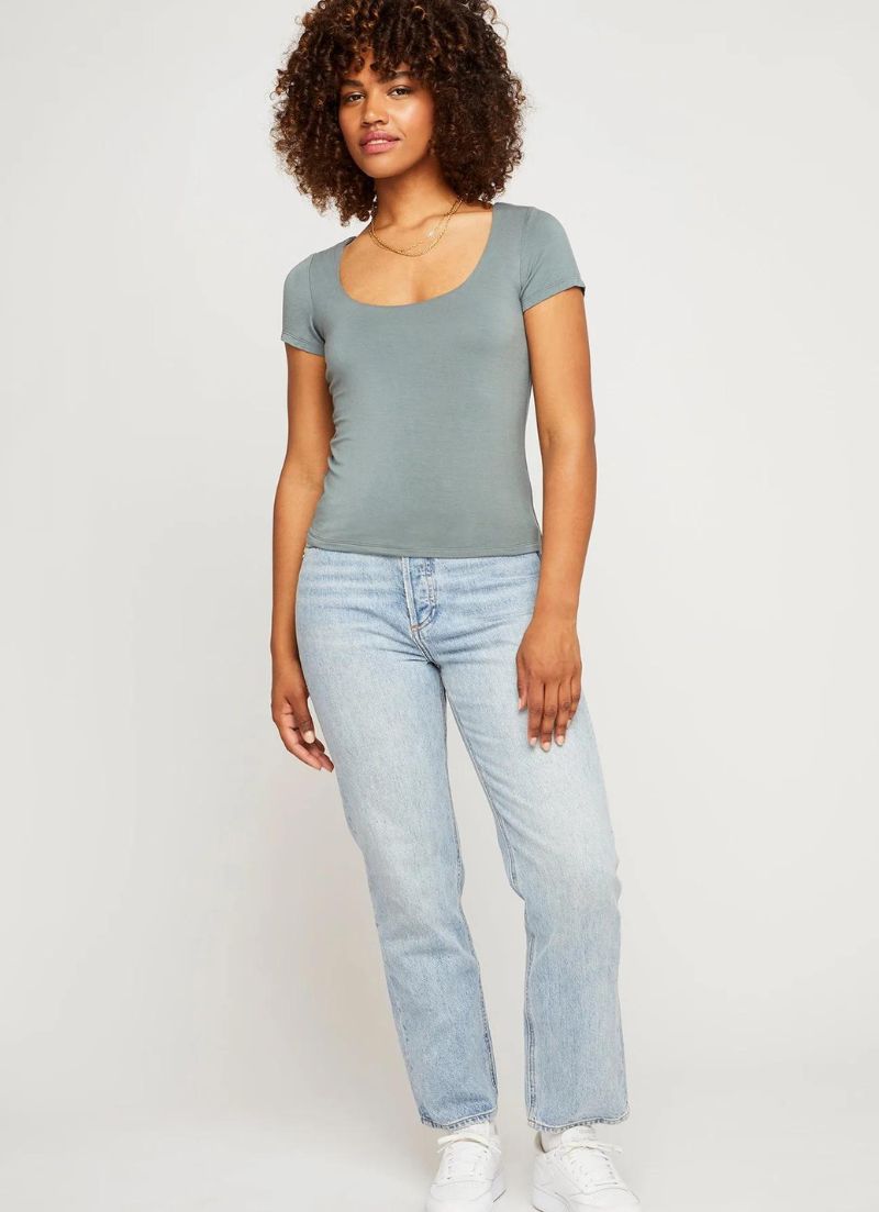 Karis Tee