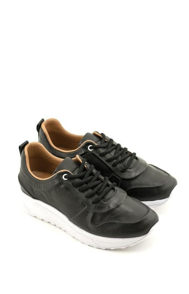 Korbin Sneaker